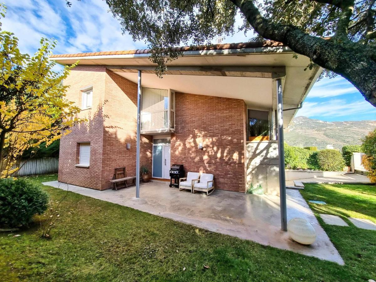 Villa Guara Golf Y Pool Comotucasa Nueno Екстер'єр фото
