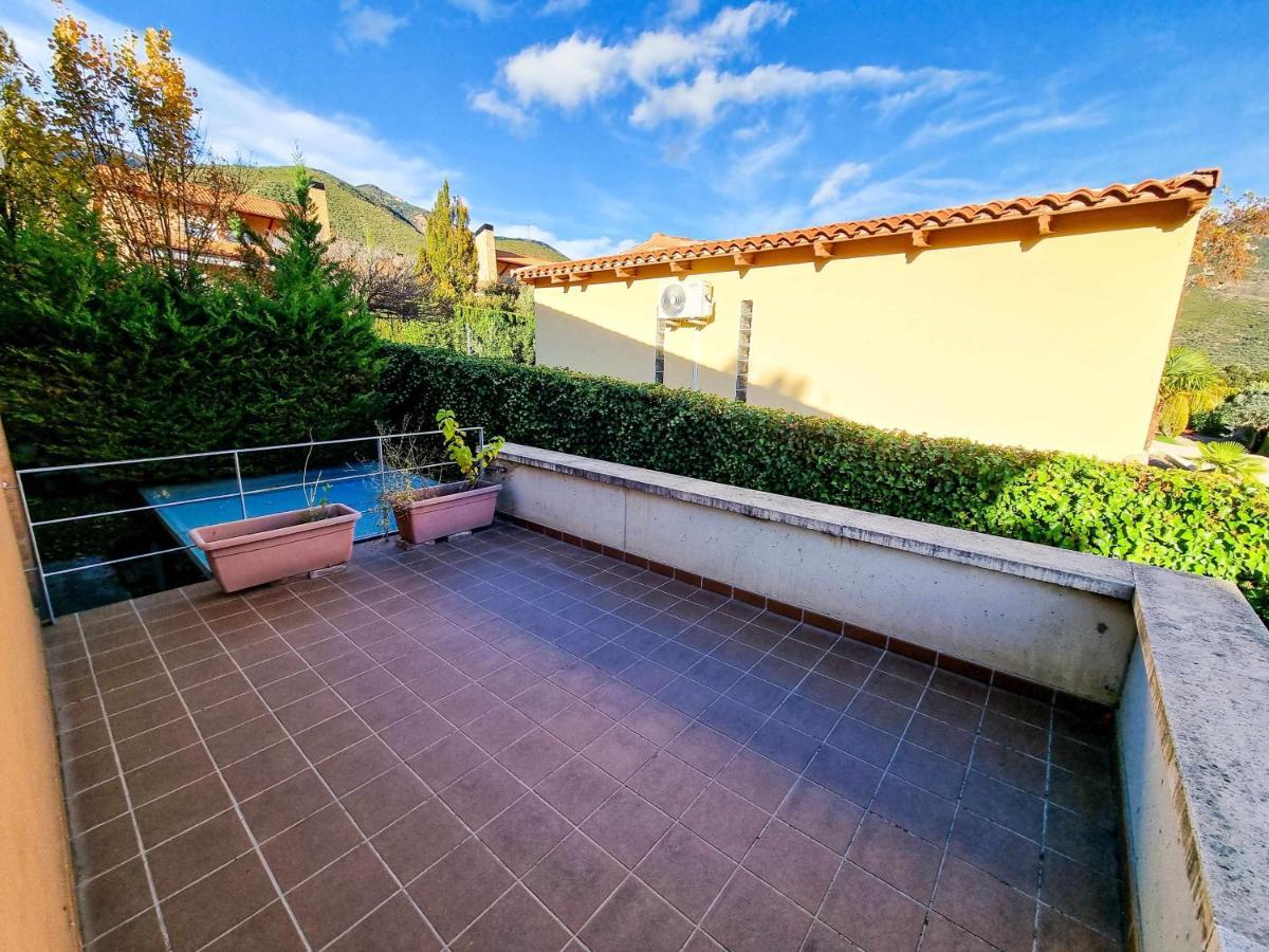 Villa Guara Golf Y Pool Comotucasa Nueno Екстер'єр фото
